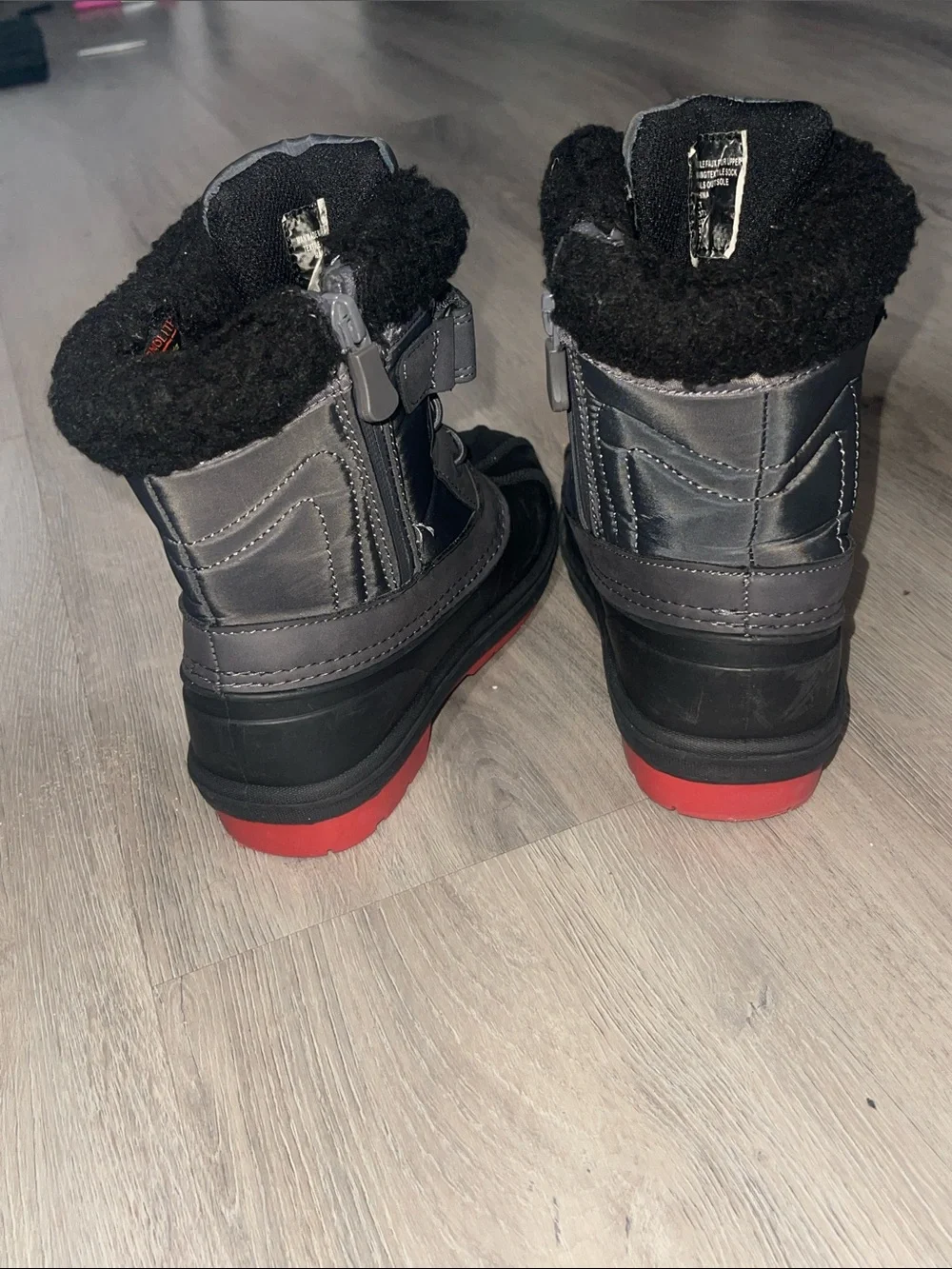 Cat & Jack Black and Red Kids Winter Snow Boots 11 kids